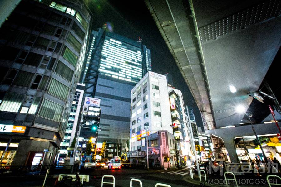 夜景模特