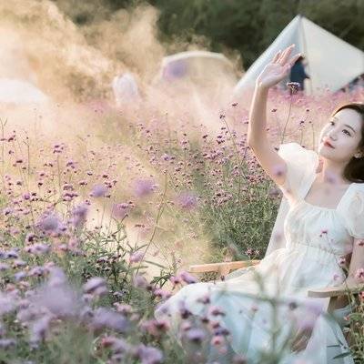 宝丽来模特