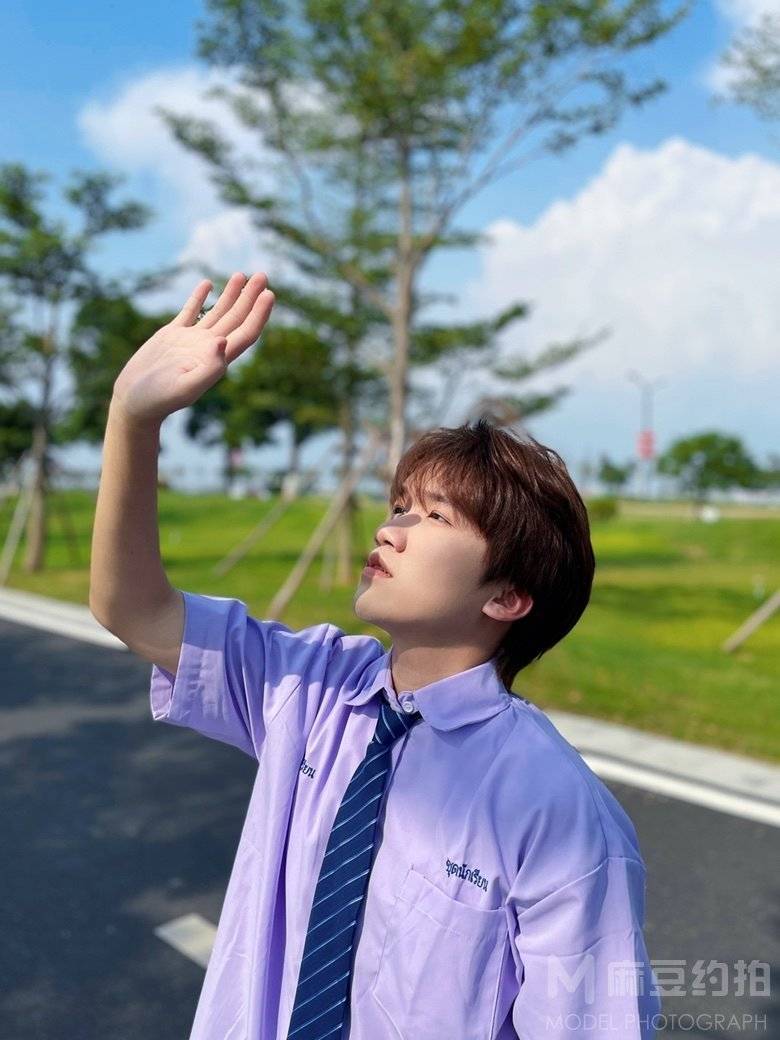 校园模特