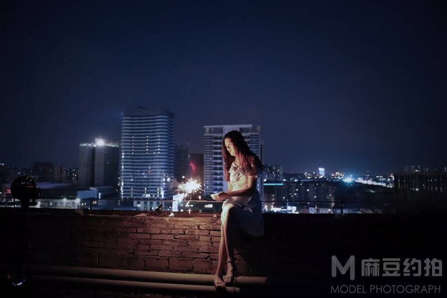 夜景模特