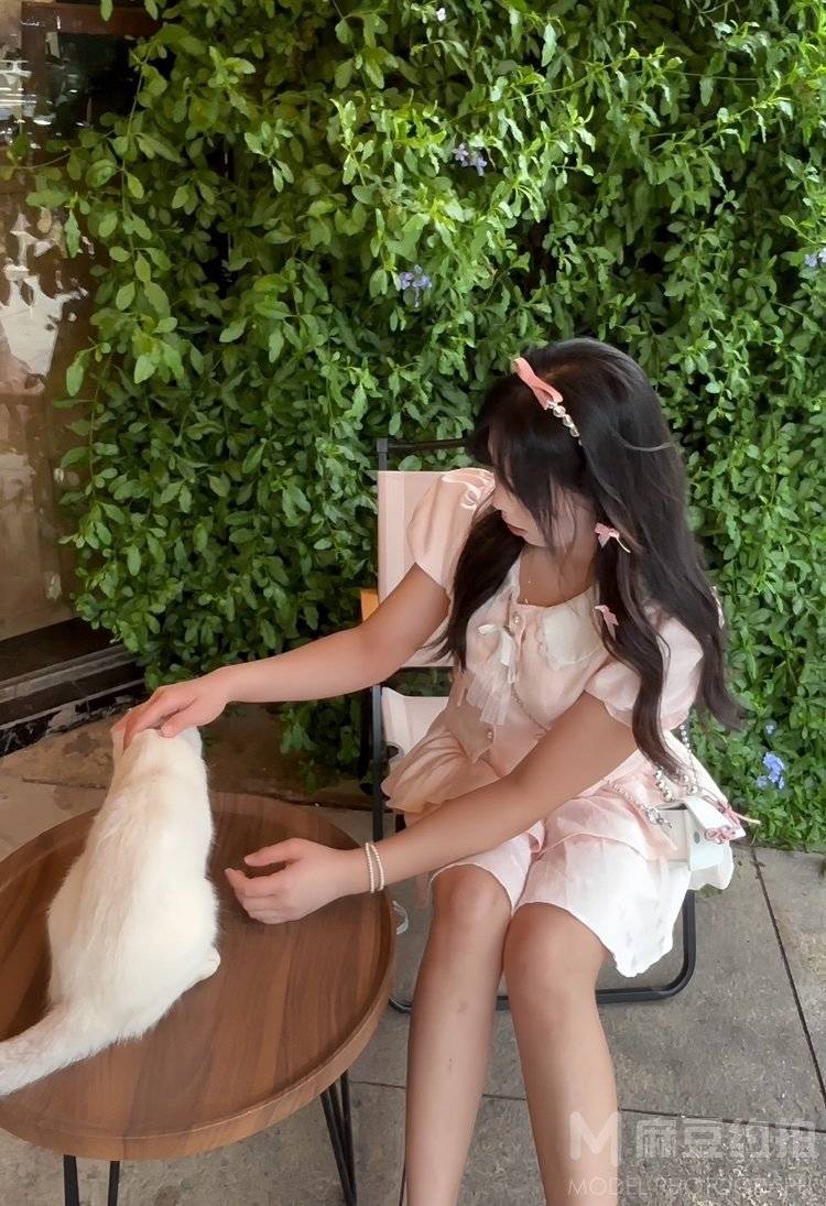 清新模特