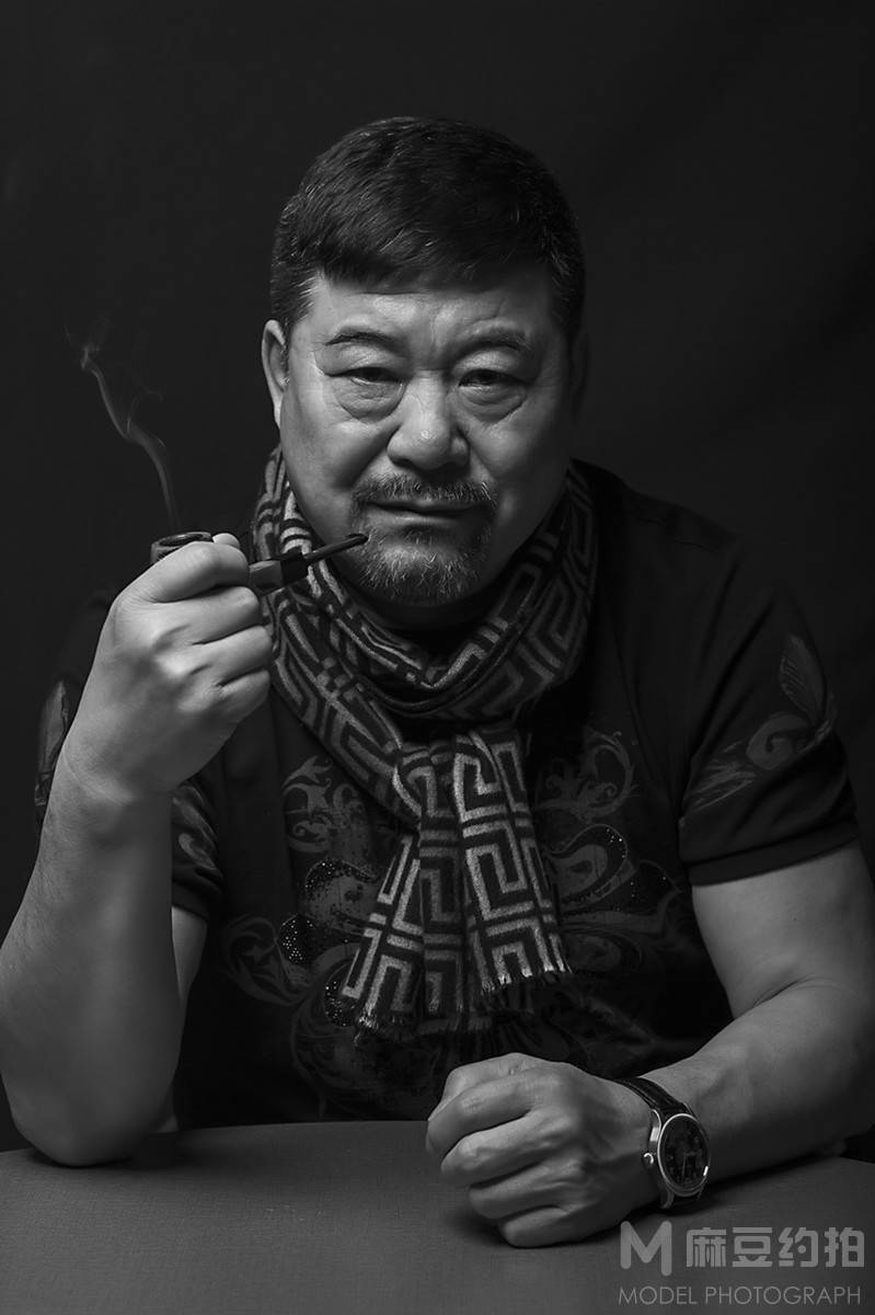 黑白模特