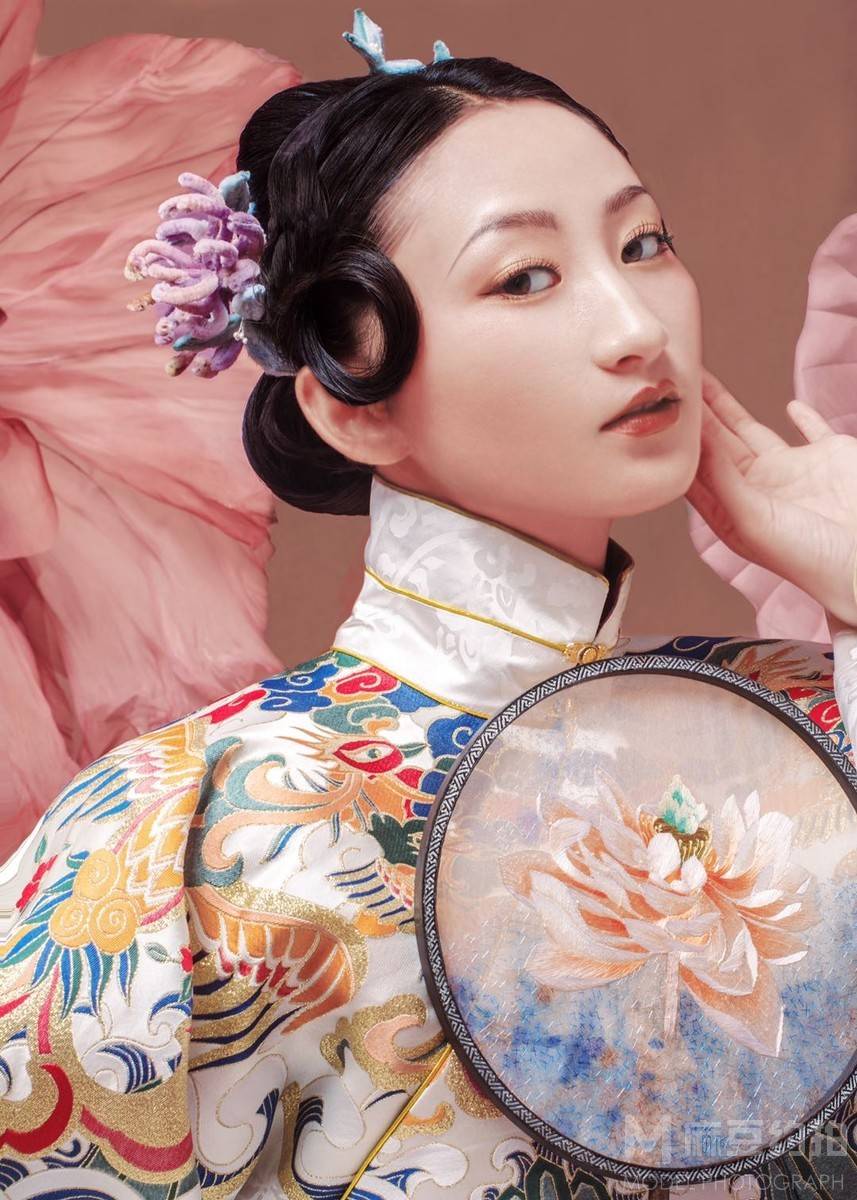 妆容模特
