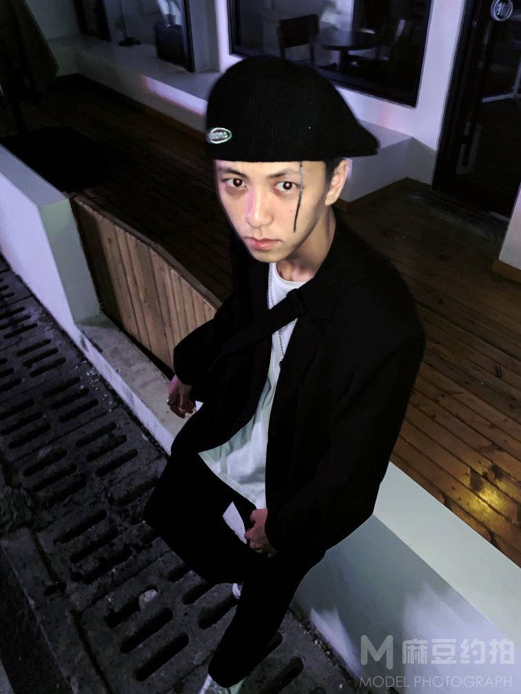 黑白模特