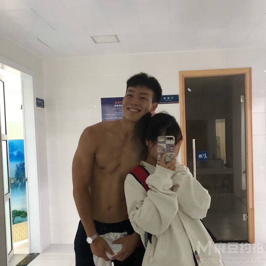 情侣模特