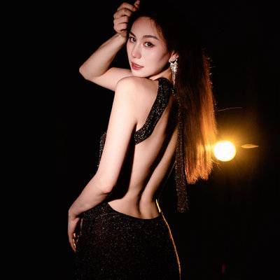 黑白模特