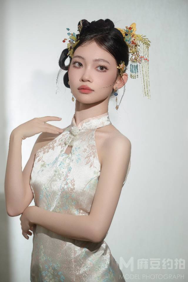 妆容模特