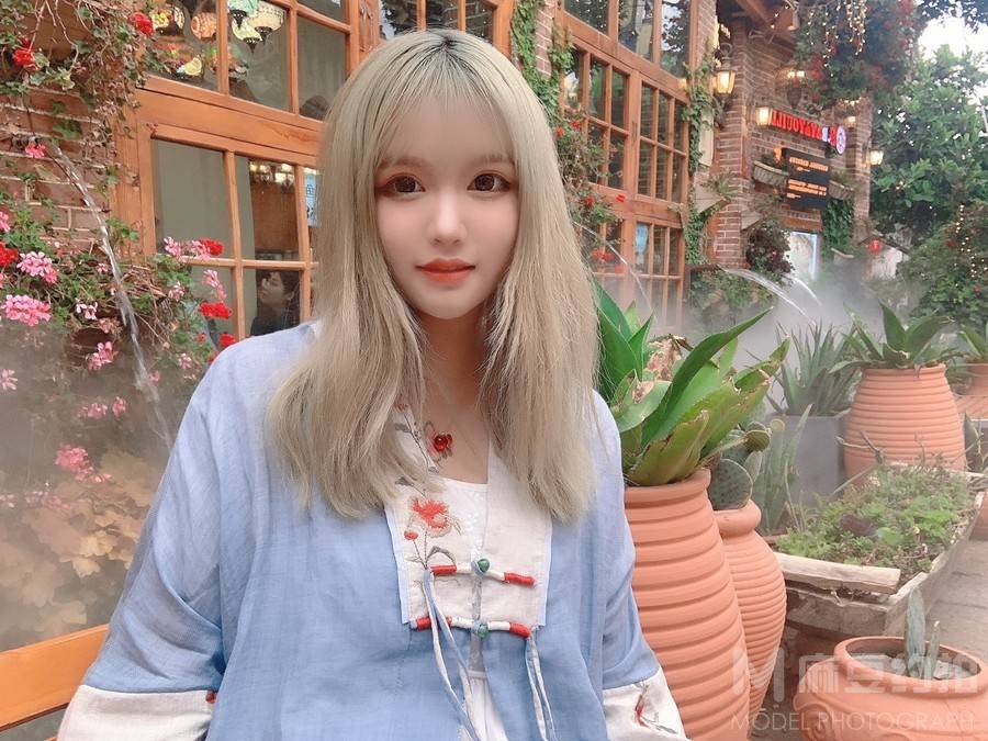 少女模特