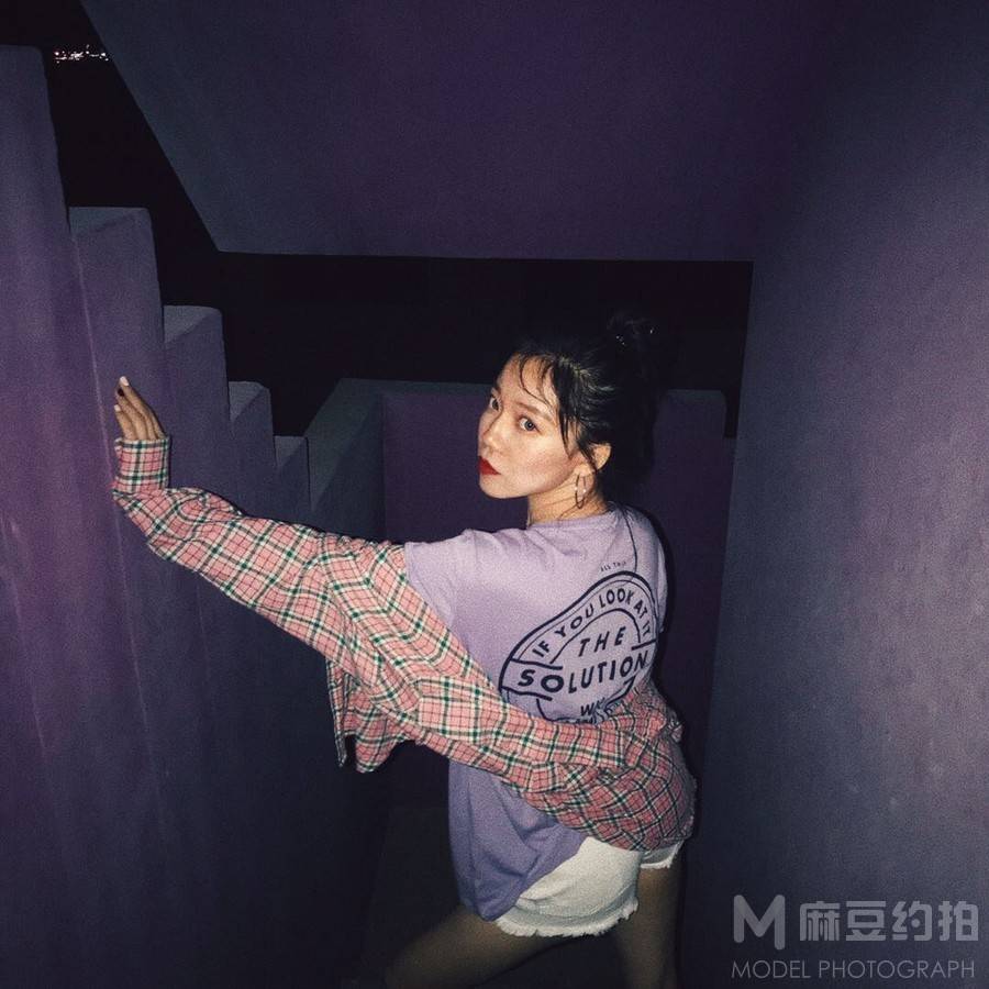情绪模特
