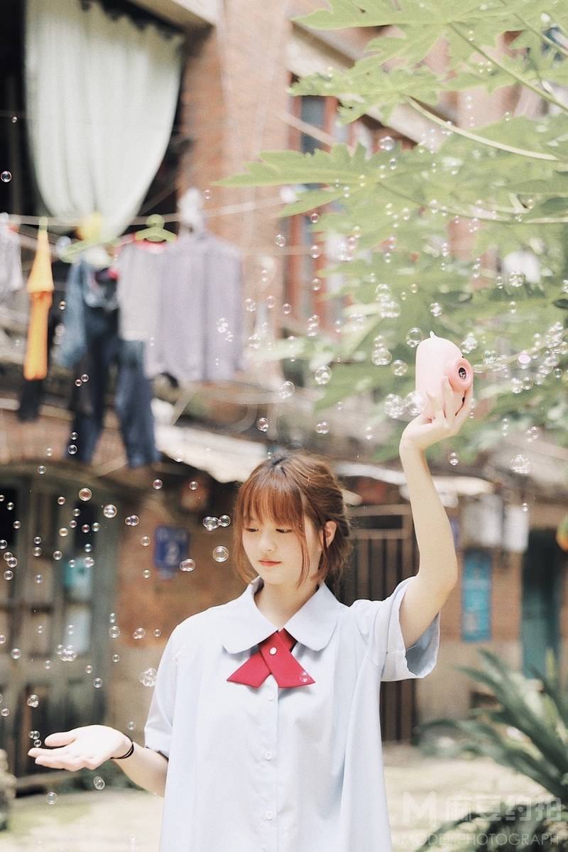 校园模特