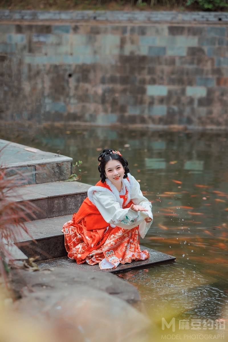 汉服模特