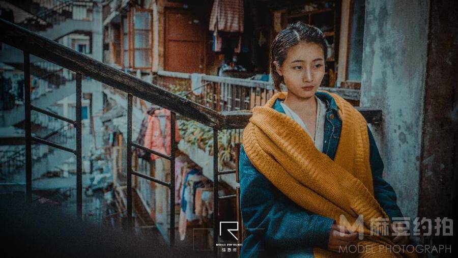 情绪模特