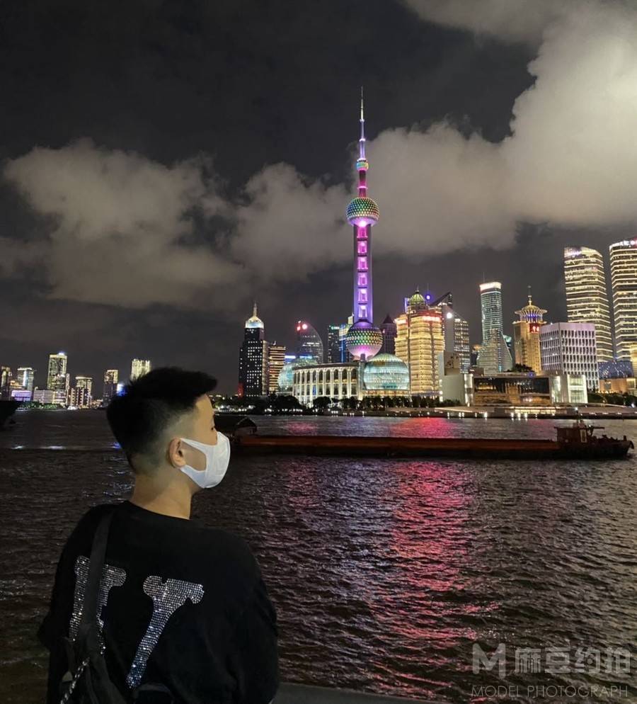夜景模特