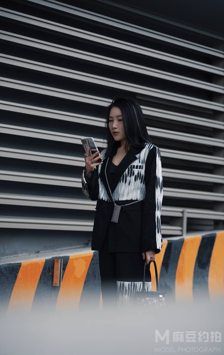 情绪模特