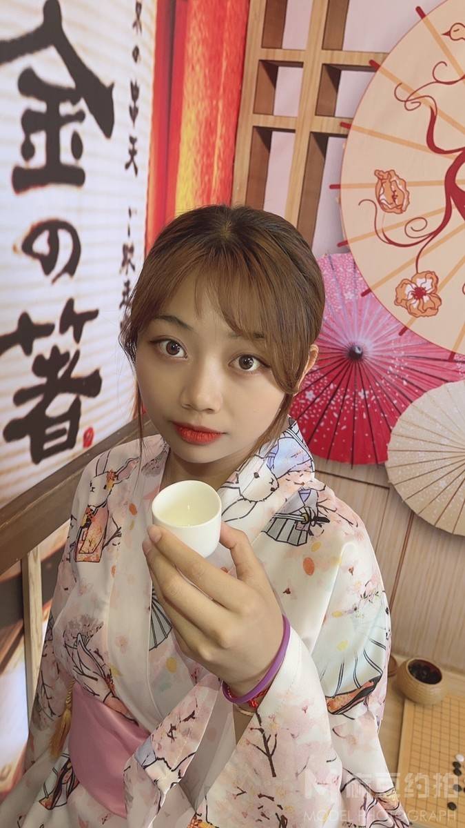 和服模特