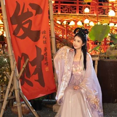 汉服模特