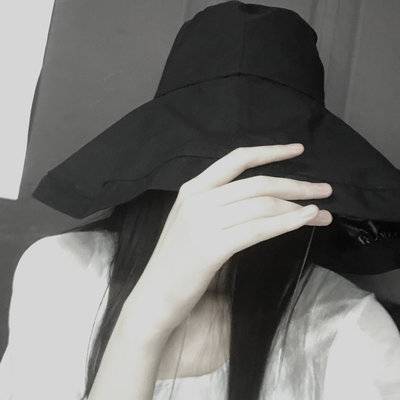 黑白模特