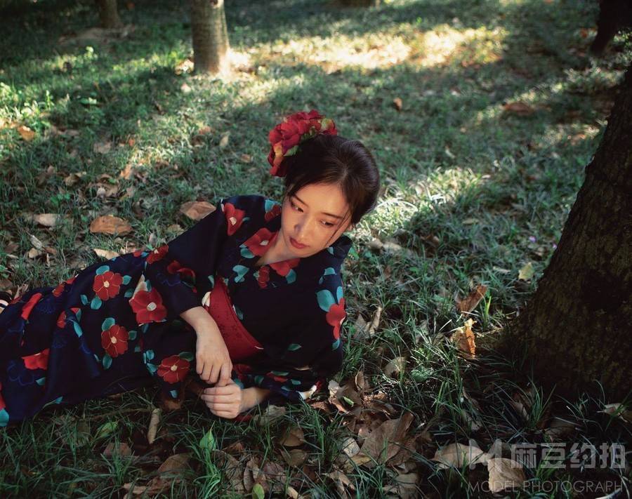 胶片模特