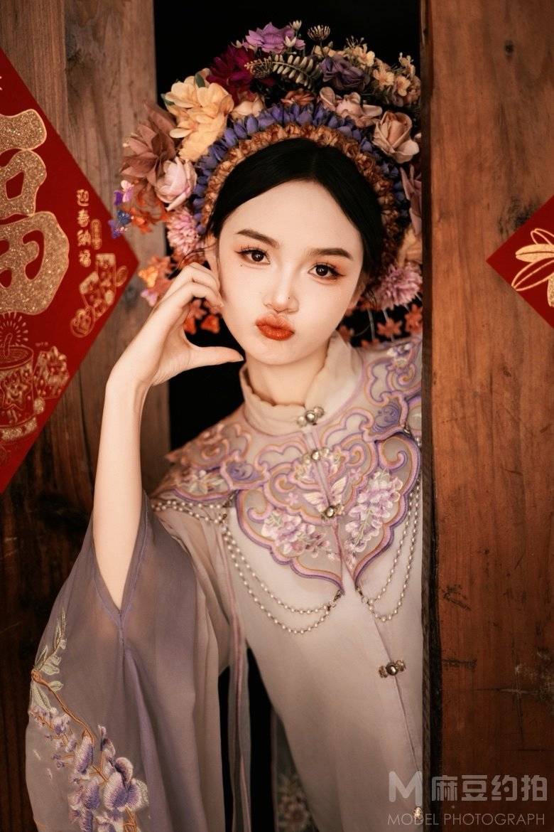 妆容模特