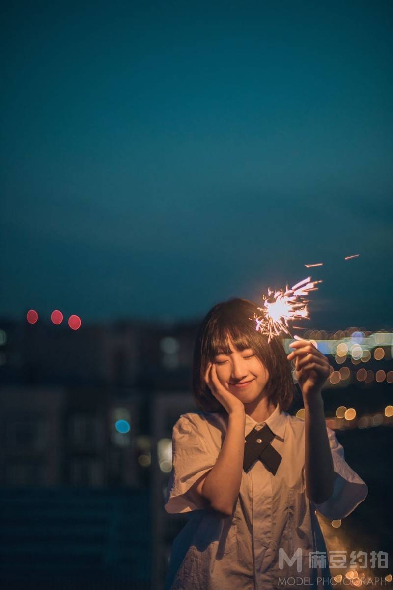 夜景模特