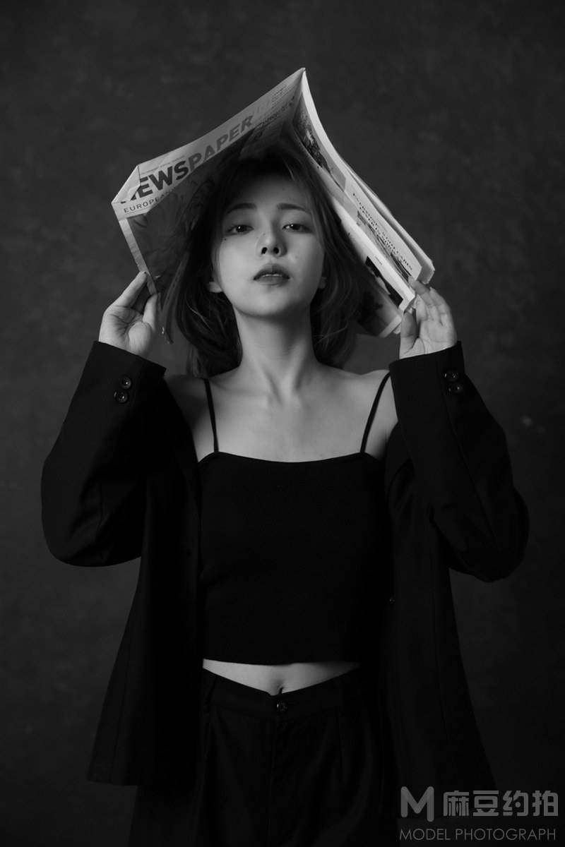 黑白模特