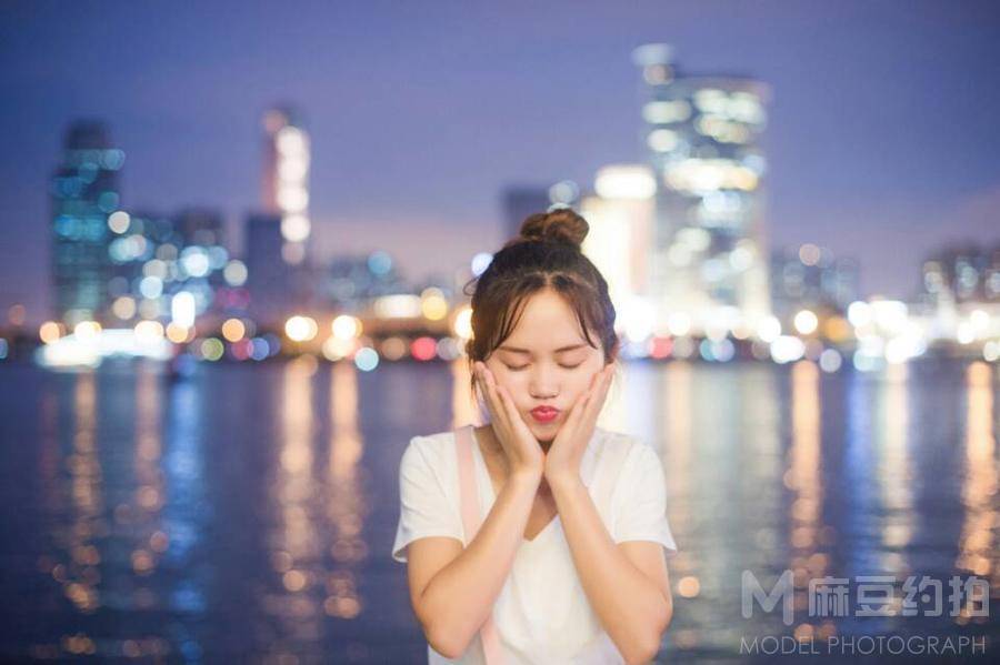 夜景模特