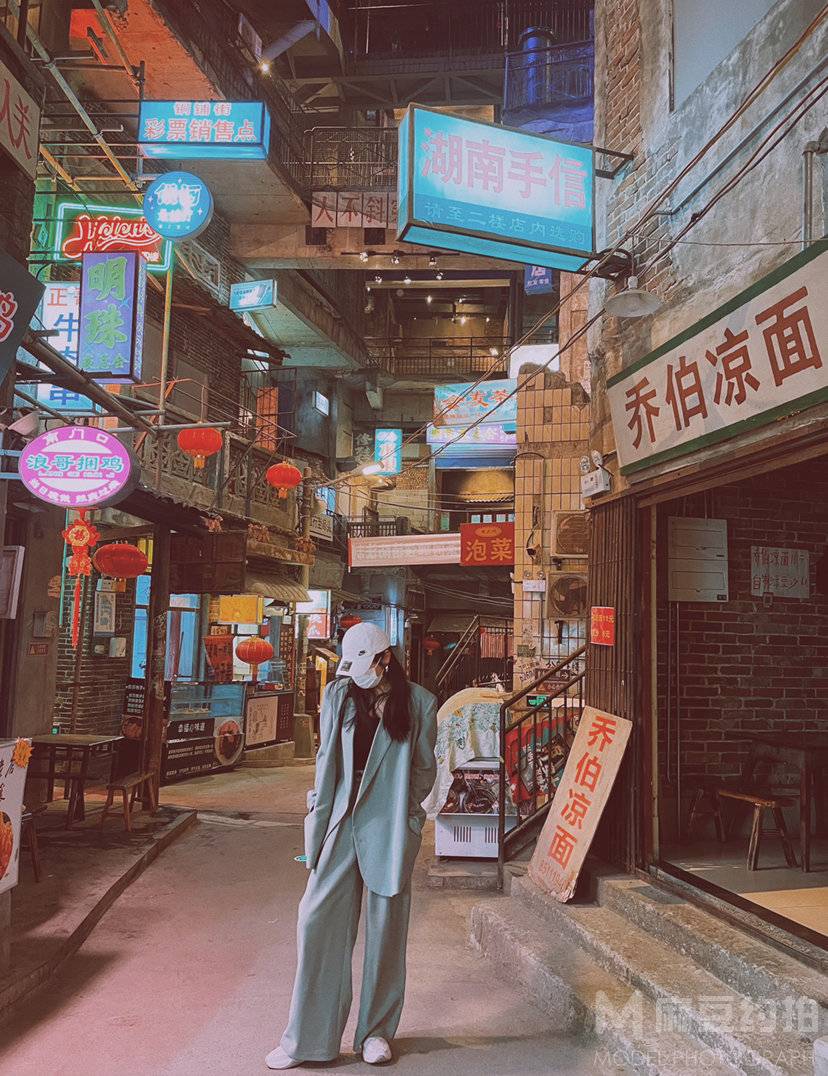 夜景模特