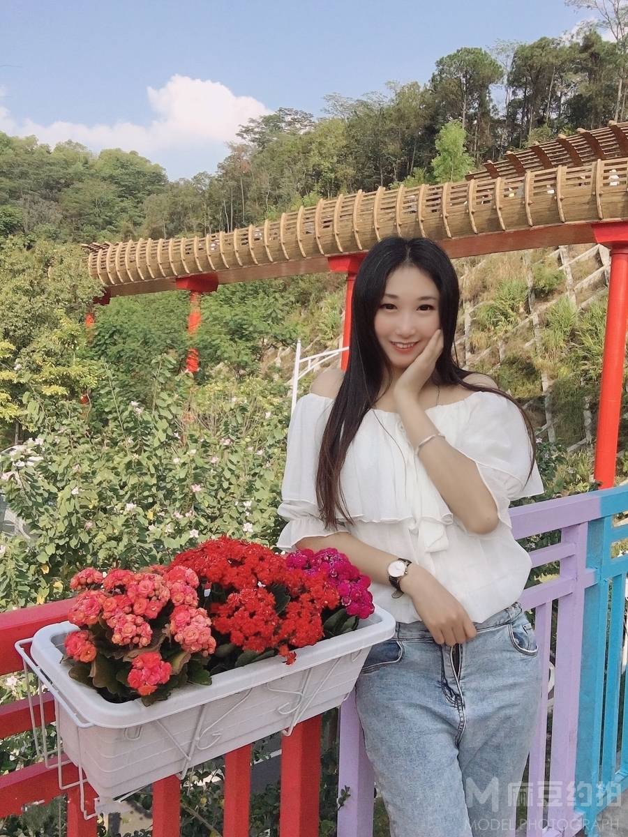 清新模特