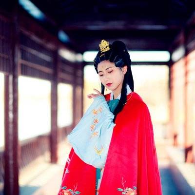 汉服模特