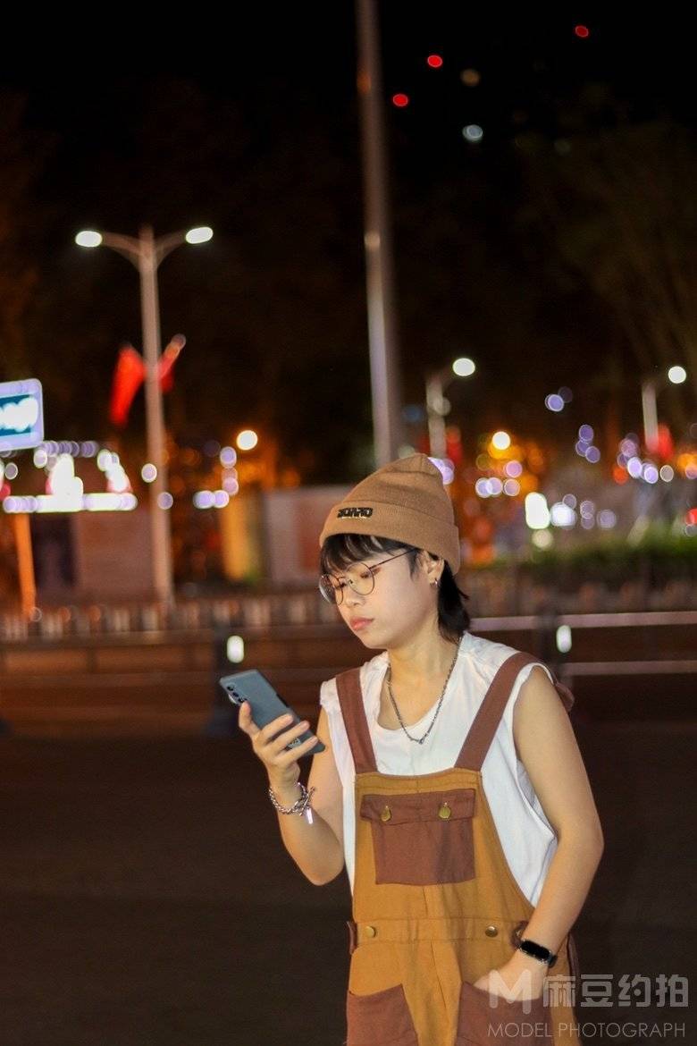 夜景模特