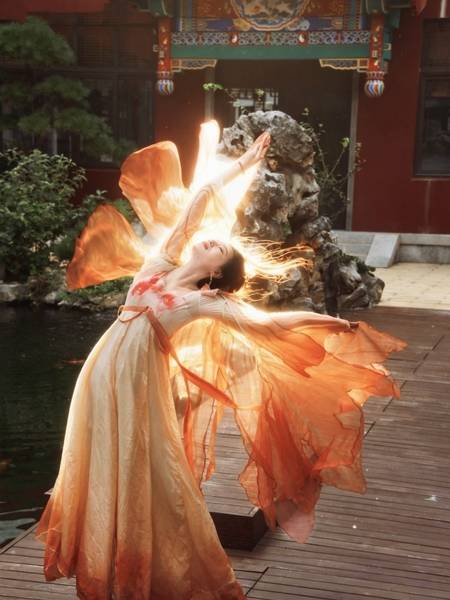 汉服模特