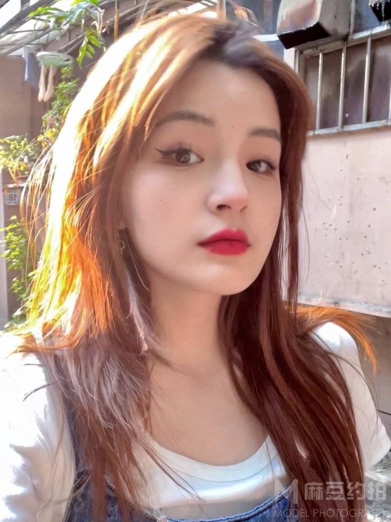 胶片模特