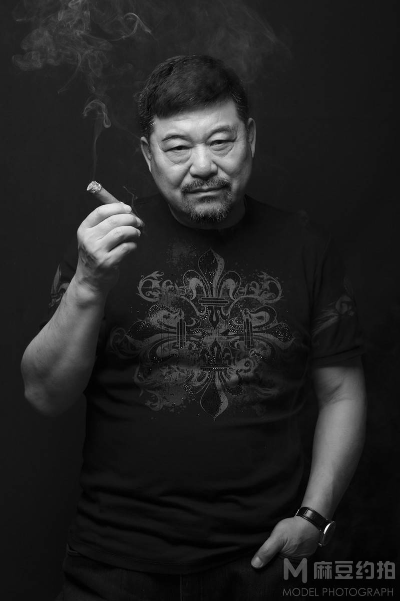 黑白模特