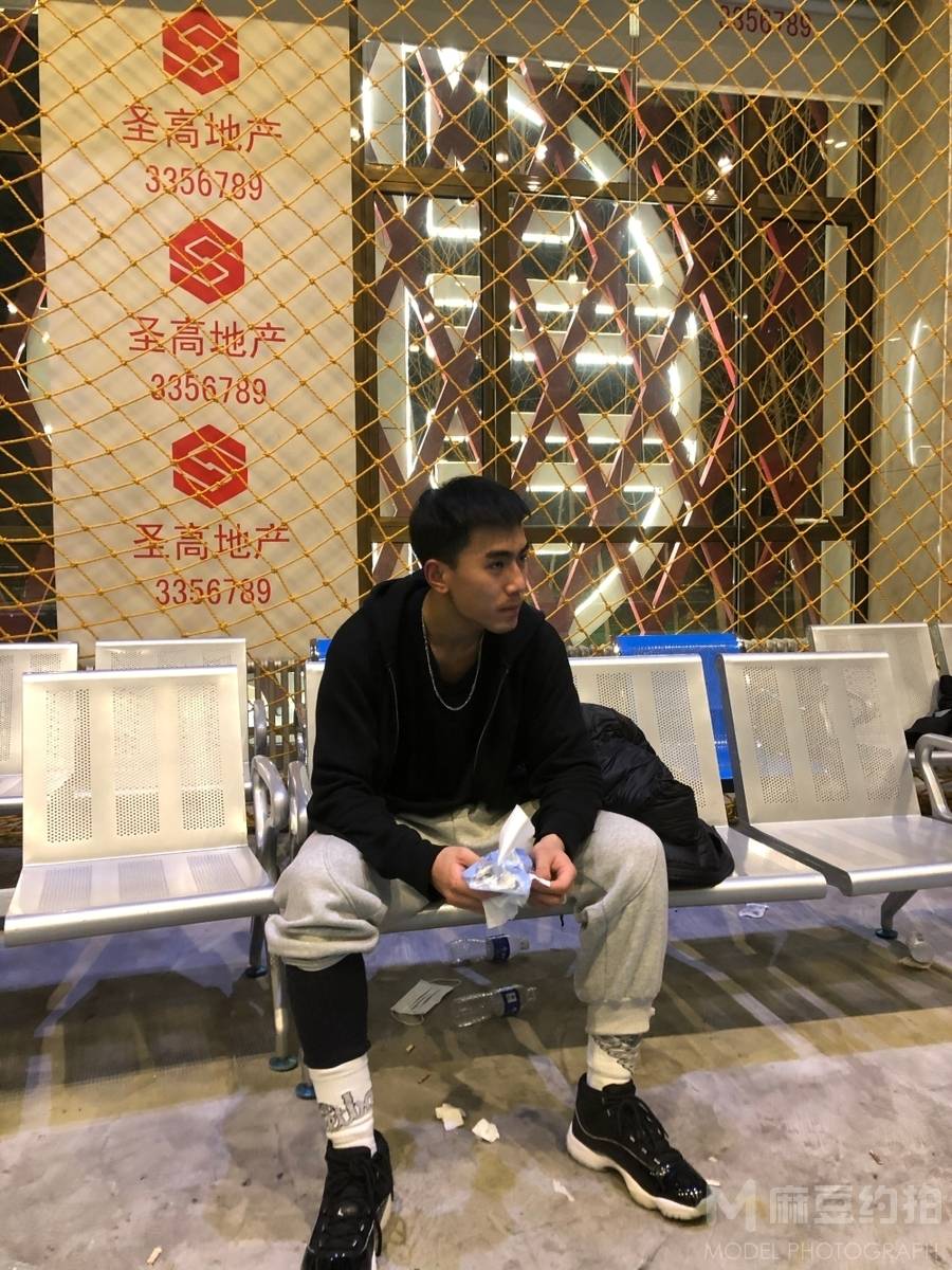 胶片模特
