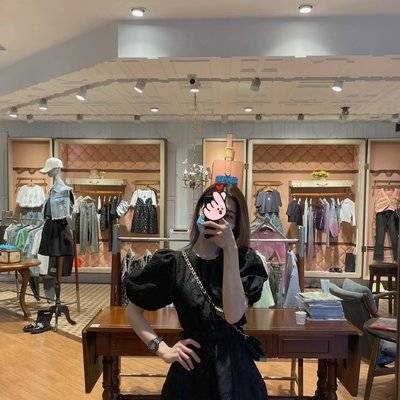 黑白模特