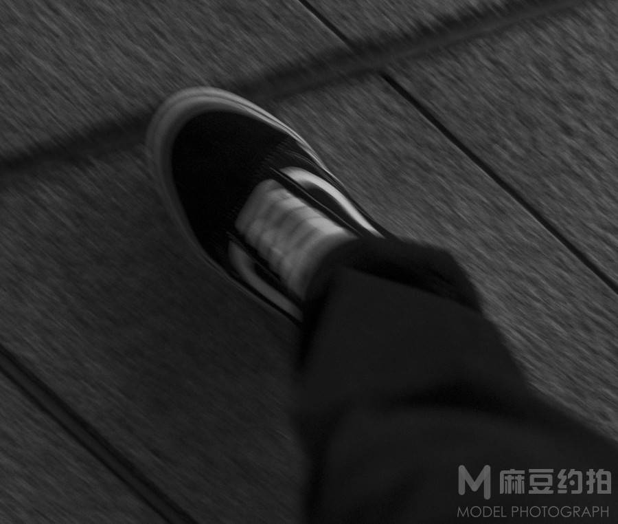 黑白模特