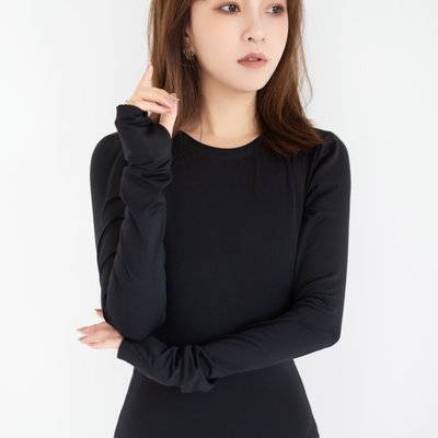 黑白模特