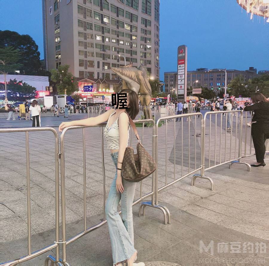 情侣模特