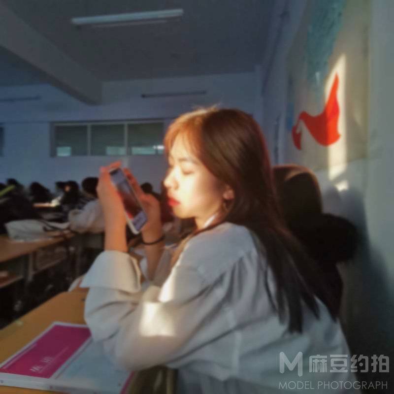 校园模特