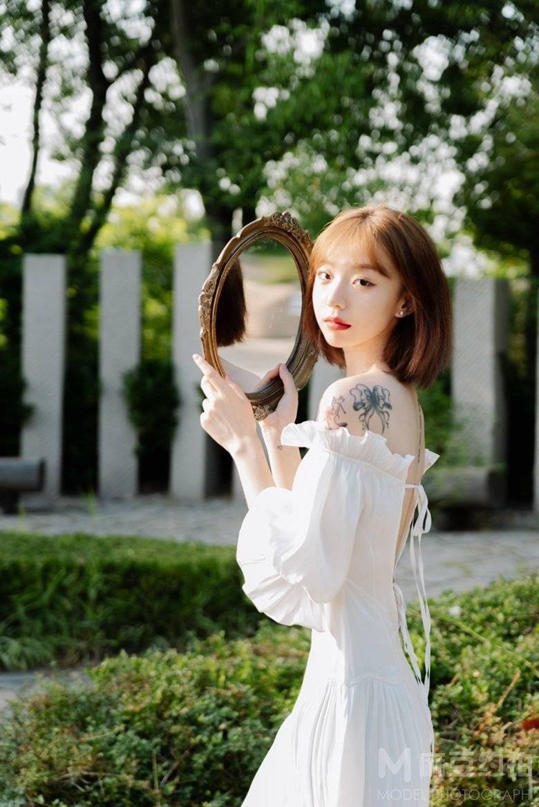 胶片模特