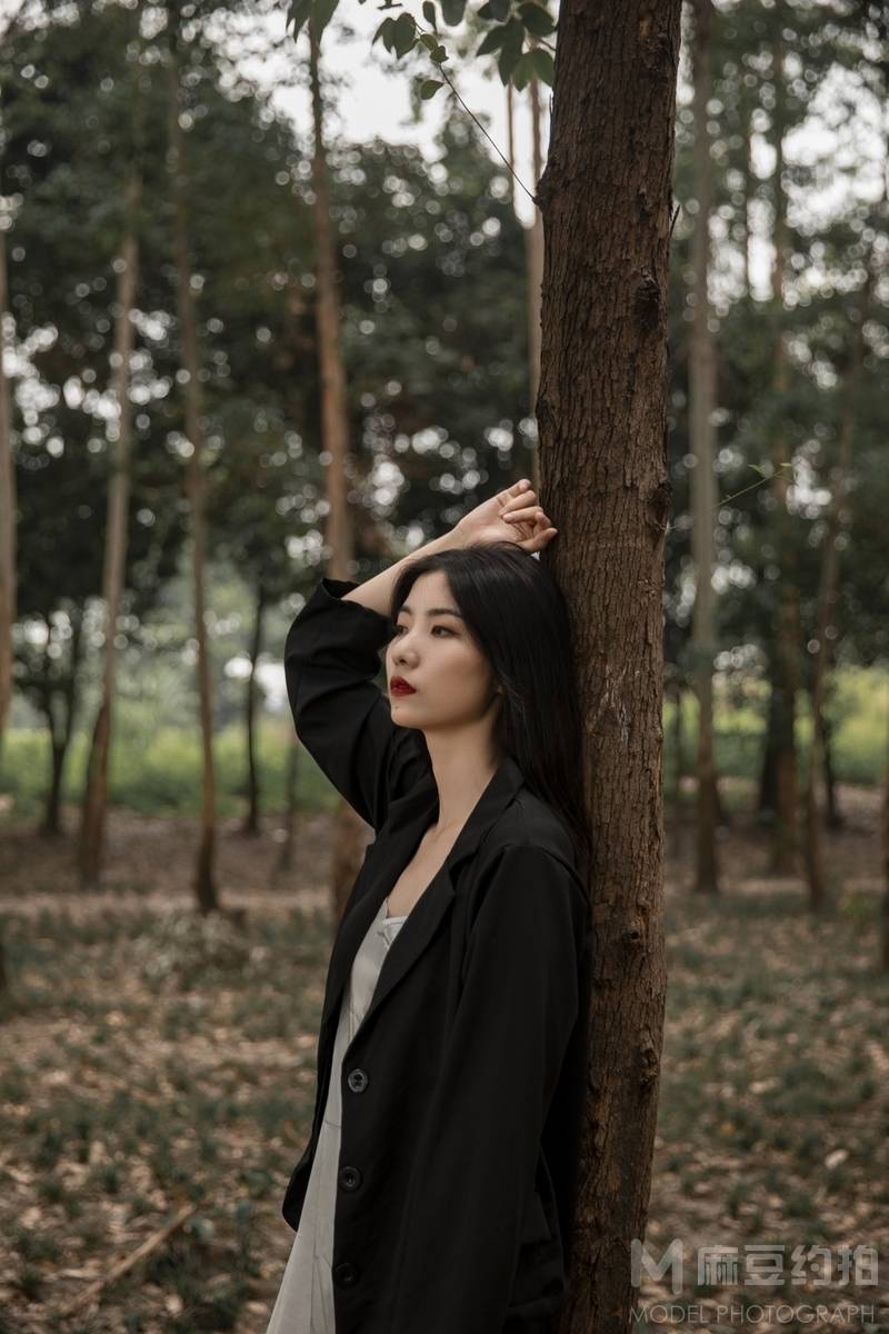 情绪模特
