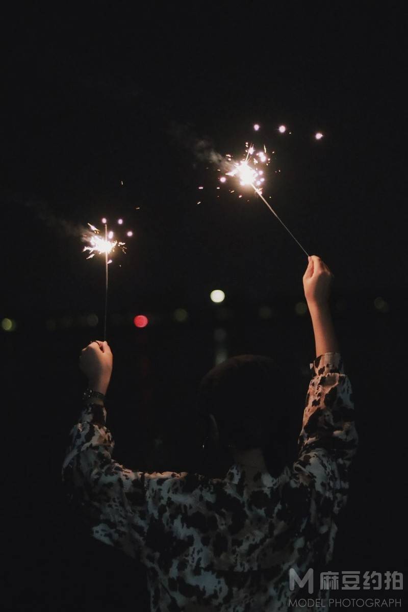 夜景模特