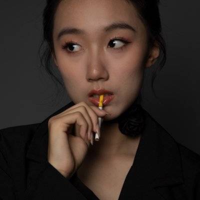 情绪模特