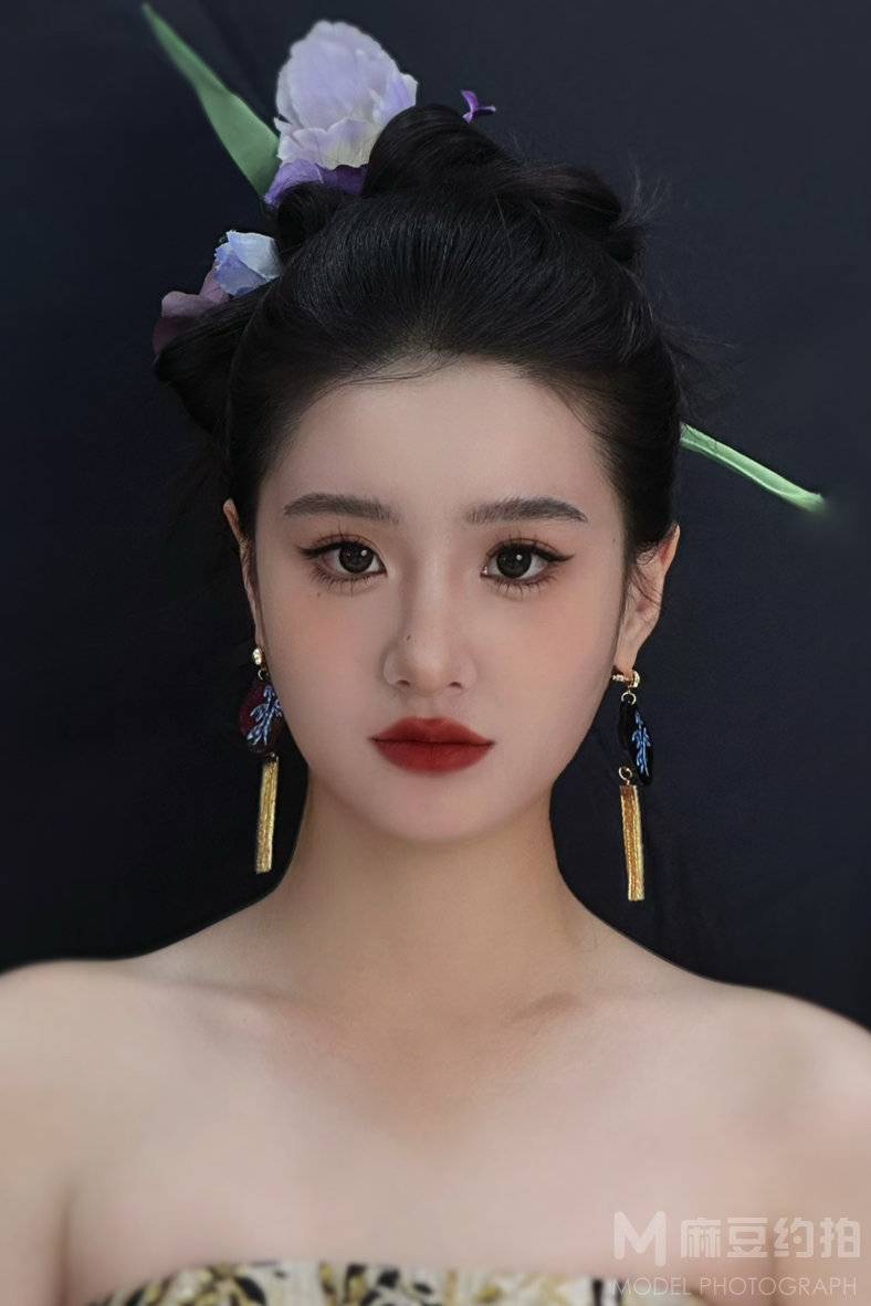 妆容模特