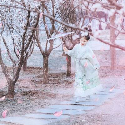 汉服模特
