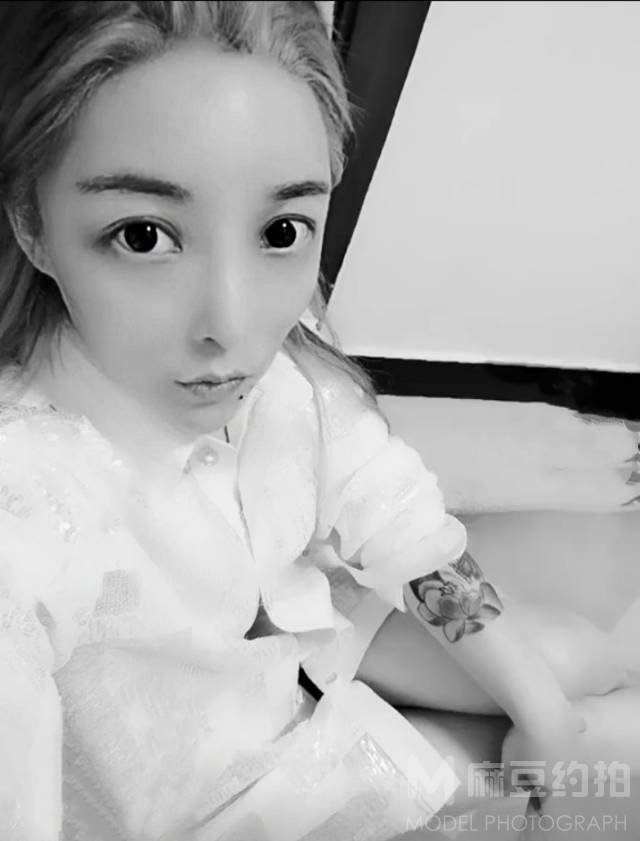 纪实模特