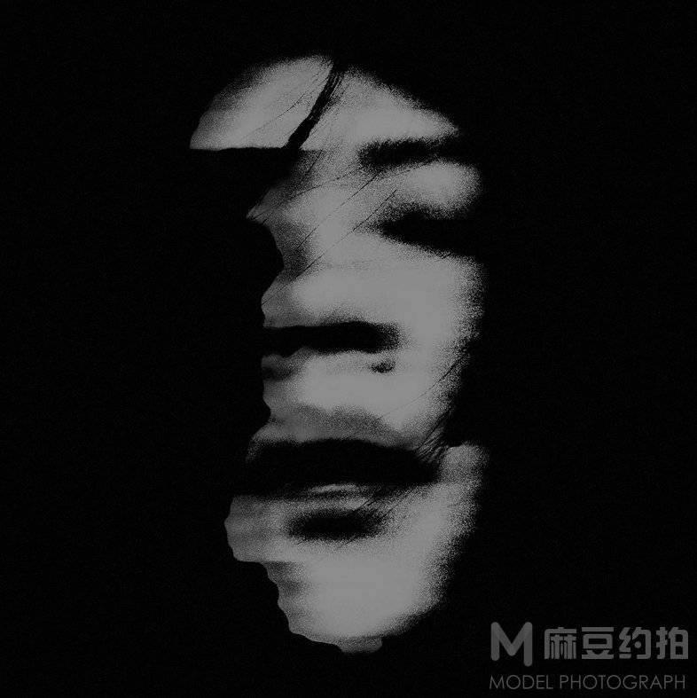 黑白模特