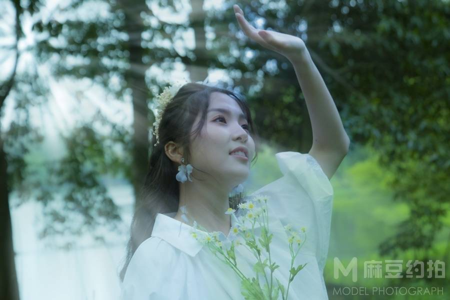 清新模特