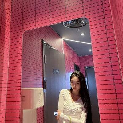 黑白模特