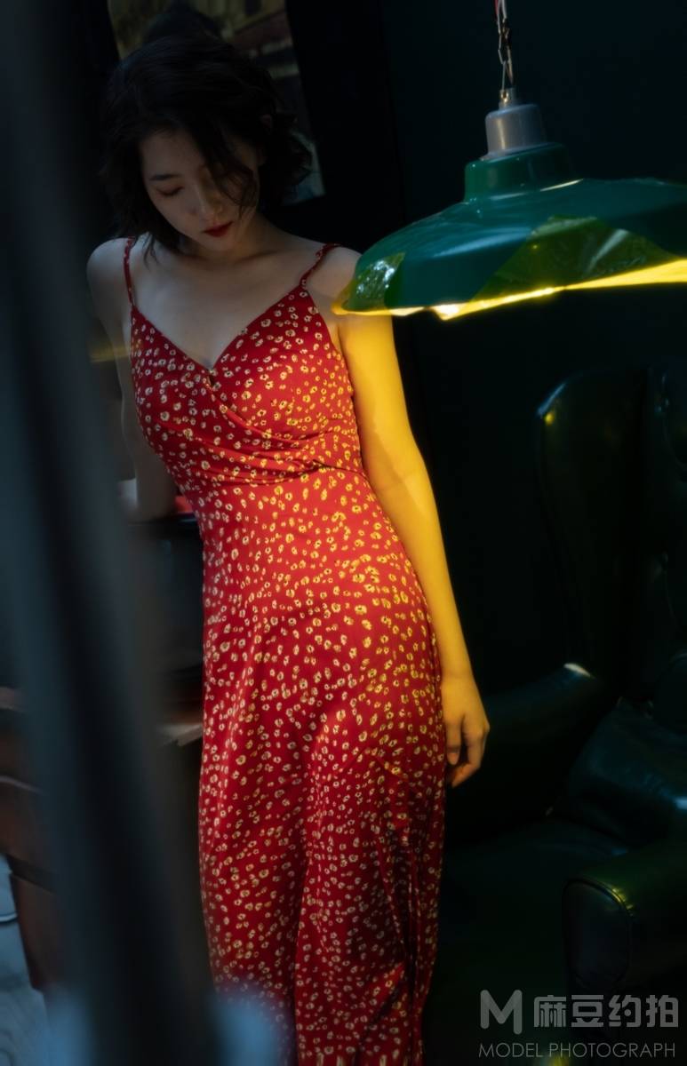 胶片模特